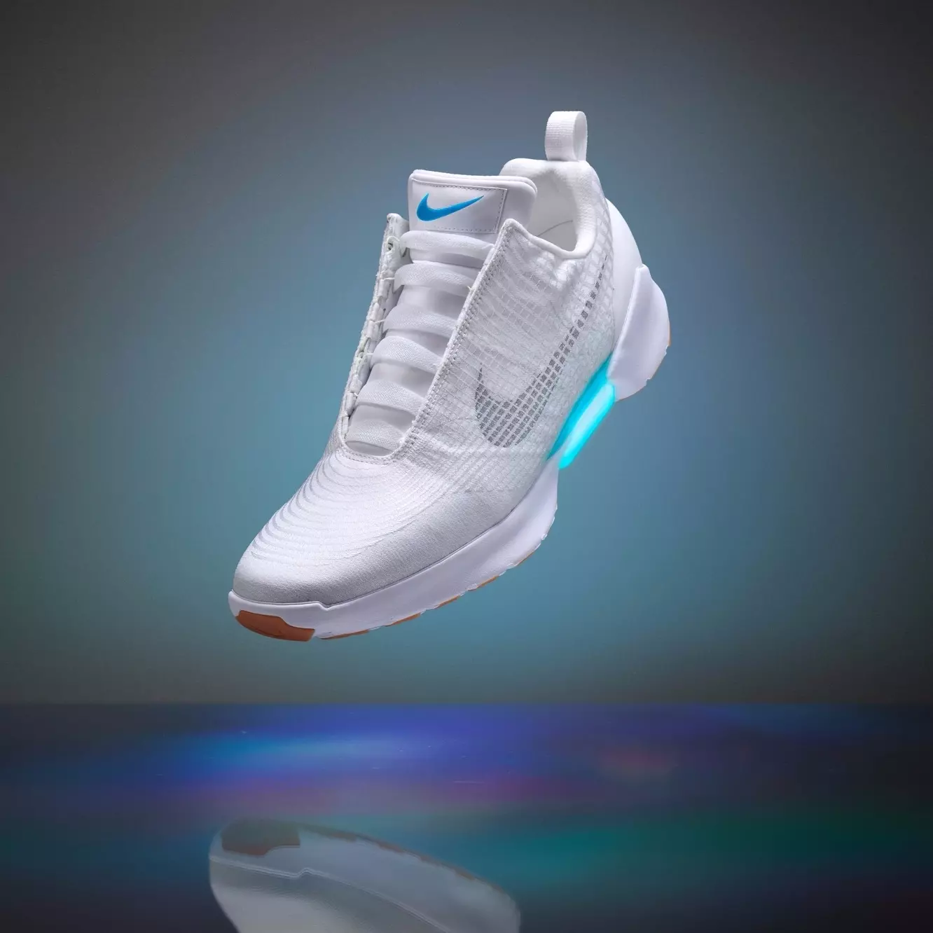 NIKE HYPERADAPT 1.0 讓夢想成為現實