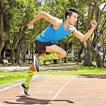 Brooks 全台首家概念店開幕，代言人張睿家帥氣出席