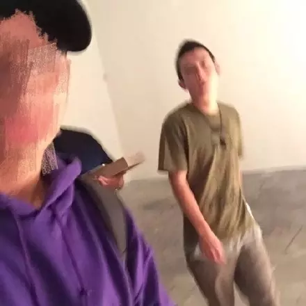 陳冠希遭網友偷拍後立刻走向前　下一秒的舉動讓網友直呼：超幸福！