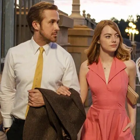 未上映先引起轟動！搶先預覽《La La Land》Emma Stone 的 9 個超美復古造型！