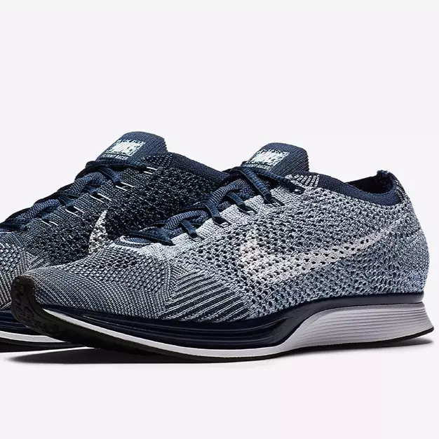 藍色熱潮　adidas UltraBOOST 3.0  與 Nike Flyknit Race 你選哪一雙？