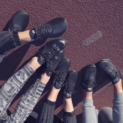  NIKE BEAUTIFUL X POWERFUL 系列，為「突破極限、創造成就」的「女性精神」喝采！