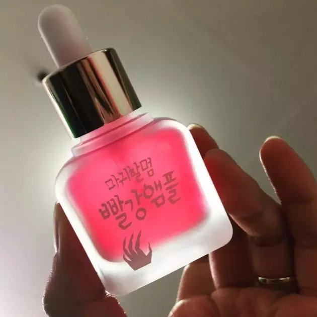 女巫專用魔法水！這感覺超詭異的美肌水，就是韓國女生的秘密武器！