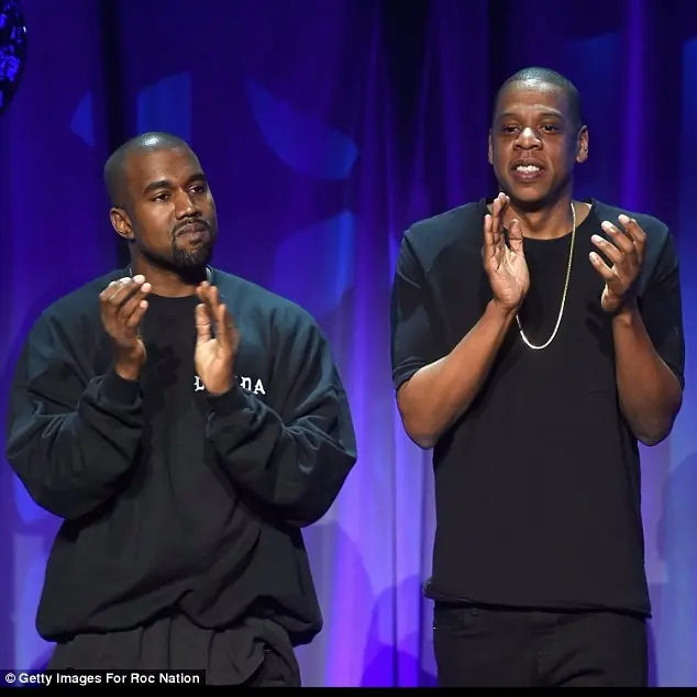肯伊威斯特演唱會上怒噴好兄弟 Jay Z　不滿「我們的女兒從沒在一起玩過」！