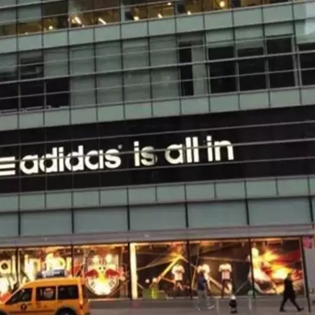 驚！Adidas 正快速佔據 Nike 的市場，看市場趨勢怎麼說