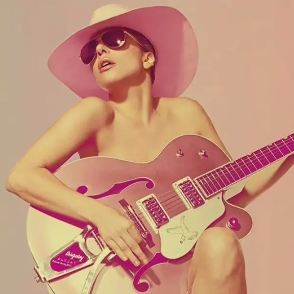 Lady Gaga《週六夜現場》現場唱功實在太穩　竟被質疑「對嘴假唱」！