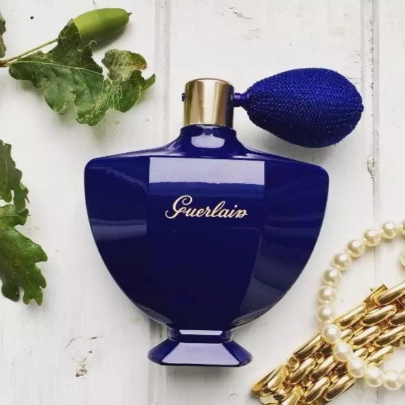 2016 聖誕系列中最注目的單品！ Guerlain 這閃粉香水，根本是一支超夢幻的魔法噴霧！
