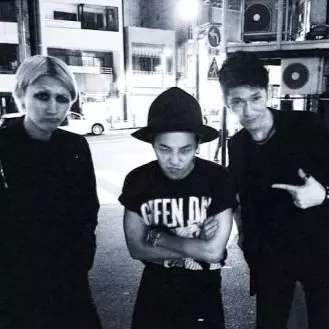 時裝界的黑暗小丑，你肯定要關注 G-Dragon 的這位摯友！