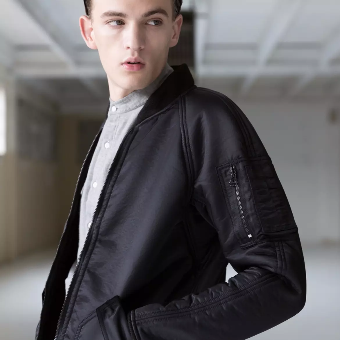 今年秋冬走實用路線，wings+horns 帶你穿出暗黑型男極簡風