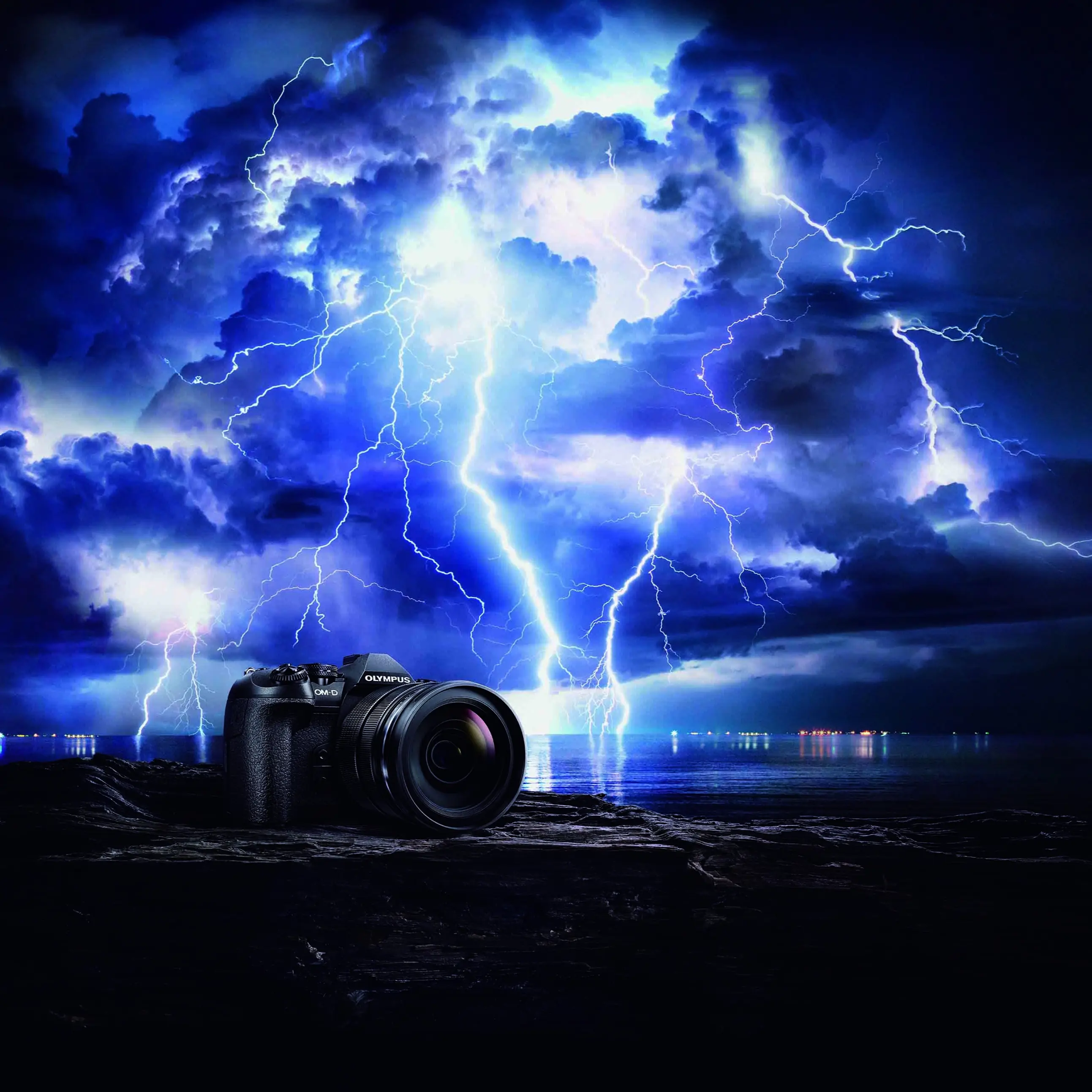 Olympus OM-D 系列旗艦機款 輕巧機身防塵、防滴與耐寒，滿足用戶們各種需求