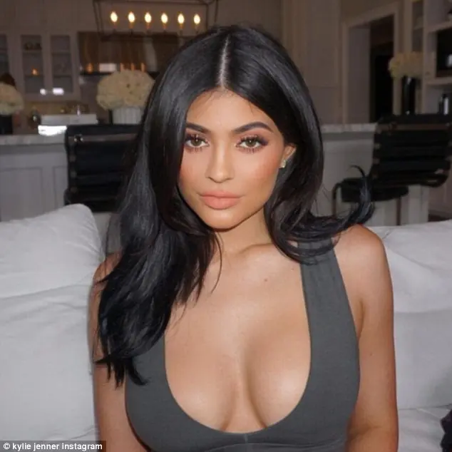 【視頻】我的老天爺呀！Kylie Jenner帶大家看她的6百萬美金豪宅！