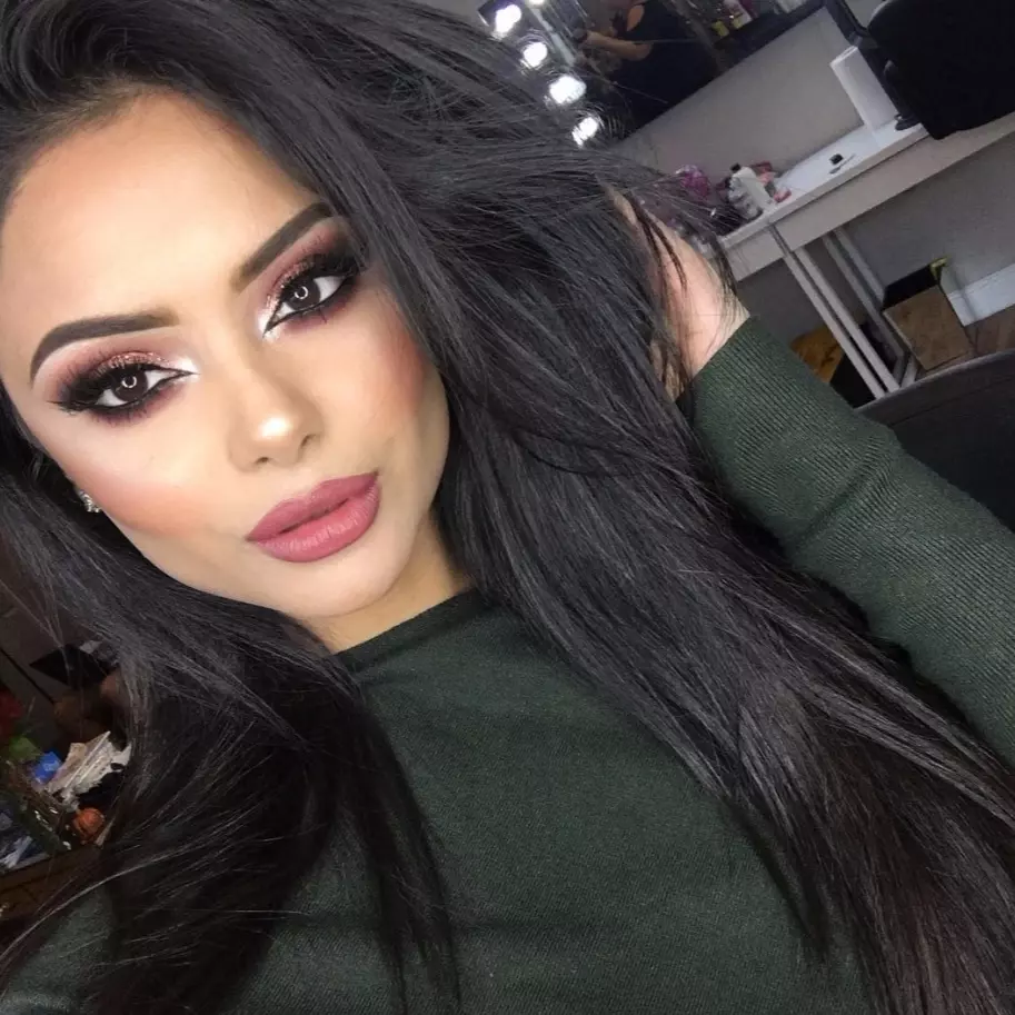 不是 Kylie Jenner，這個漂亮女生其實是《 哈利波特 》中，一個大家都認識的角色！