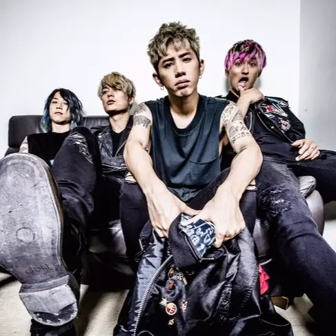 ONE OK ROCK 公開新專輯曲目　與艾薇兒合作新歌《Listen》超受期待！