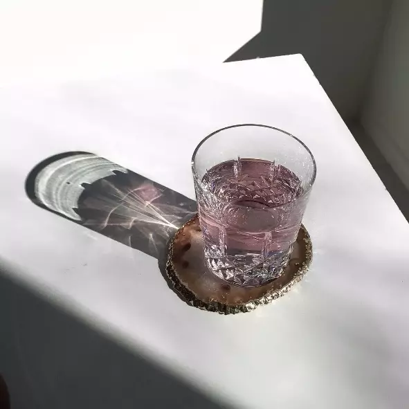 讓無味白開水變得不平凡！澳洲女生通通愛上這種具美肌作用的夢幻花水滴！