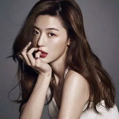 李敏鎬 Oppa 最新寫真帥死了！大讚全智賢：她是個大方又魅力的人！