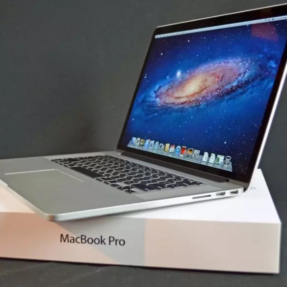 蘋果 LOGO 已經不會亮了？入手 MacBook Pro 之前你應該知道的 20 件事，果粉：還我經典開機聲…