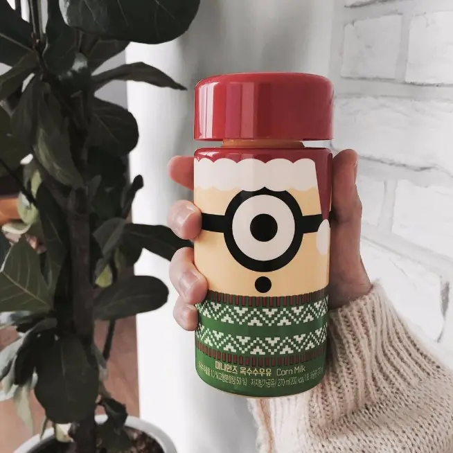 韓國便利店限定飲品！Minions 化身聖誕老人，陪你歡渡佳節！