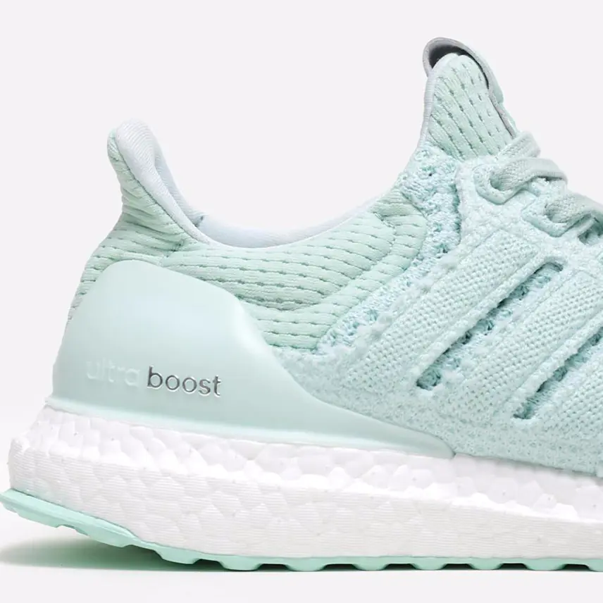 adidas Consortium Ultra Boost 聯名款　「水綠」粉嫩色系實在太美！