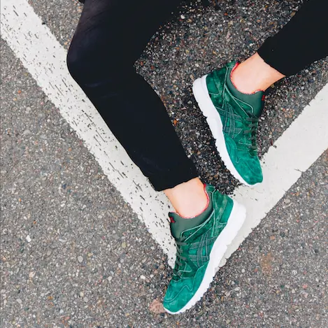有種被聖誕老人嗆「你懂什麼叫潮？」的感覺！Shoutout to ASICS Tiger Street Santa！
