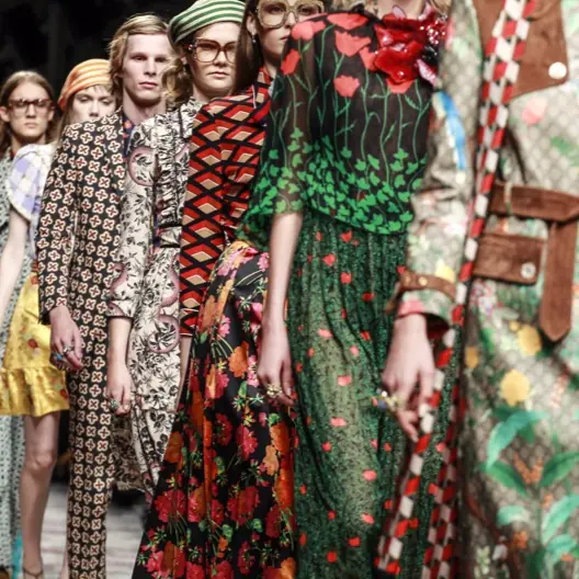 KENZO 也將男女裝秀合併，首個合併秀將在2017 年1 月發布