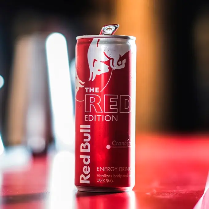 聖誕節沒人跟你玩交換禮物？來 Red Bull 限定店 R.E.D 就對了！