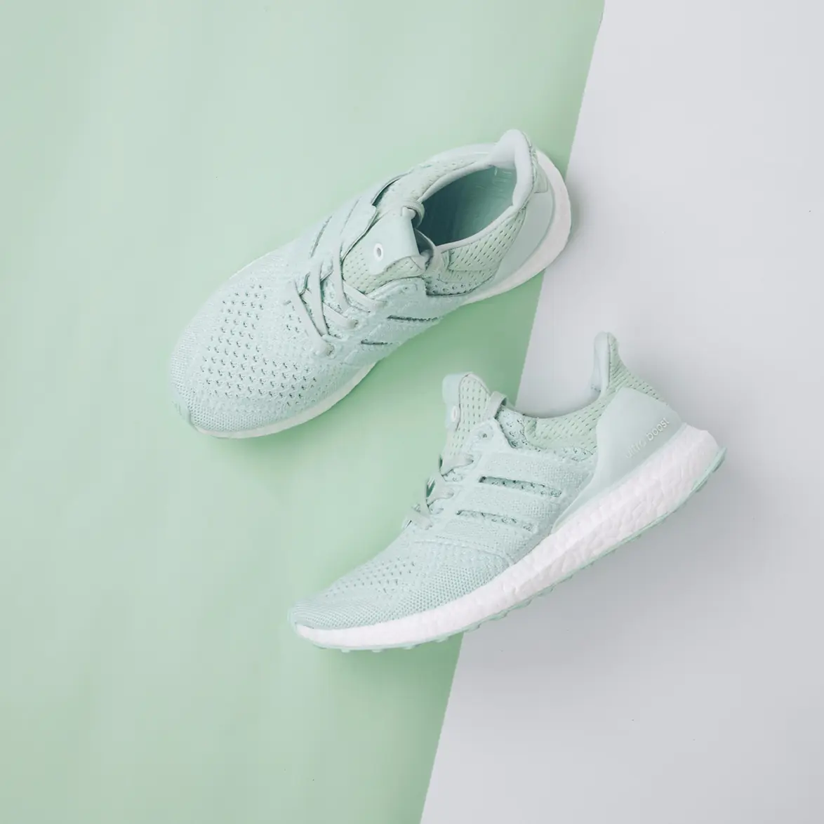 女孩必買！NAKED X Adidas Ultra BOOST 湖水綠配色正式上架