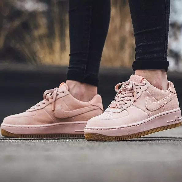 超火的粉紅波鞋熱潮！Nike Air Force 1 推出超美的吹波糖粉紅配色，相信瞬間就會售罄！