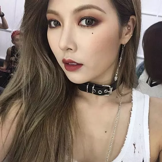 Chokers 持續流行！看韓星們如何演繹這大熱單品！