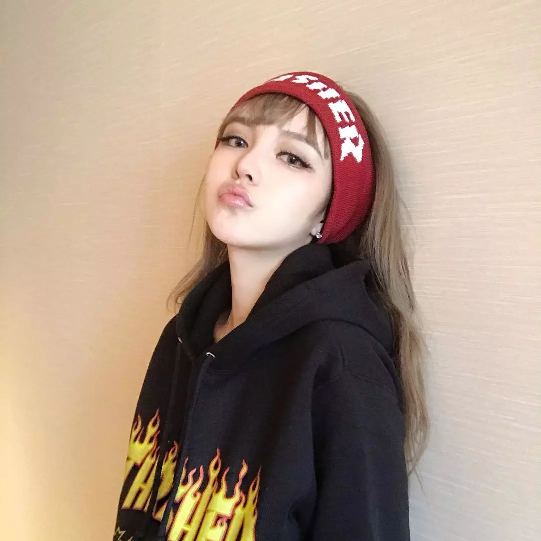 不只是小豬女友！打開「周揚青的鞋櫃衣櫃」，屌貨一堆閃爆你的眼！