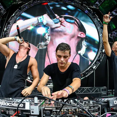  媽，我兩天不回家！雙屆百大DJ冠軍，Martin Garrix 攜手 DVLM 來台玩翻2017最大趴！