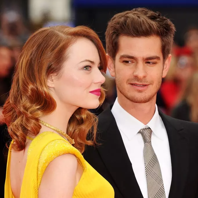 前度 Andrew Garfield 當眾親吻 Ryan Reynolds，Emma Stone 目睹後的反應太可愛了！