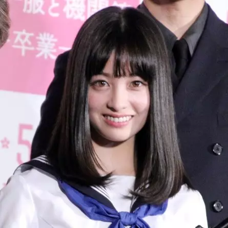 日本天使美少女橋本環奈被笑「微崩壞」　竟被拍到這樣的超糗睡姿！