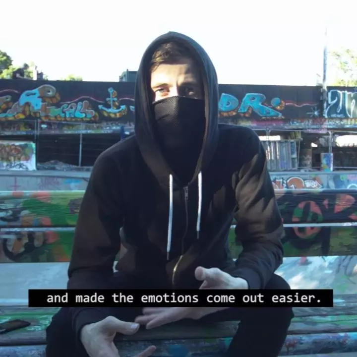 想出現在 Alan Walker 最新〈Alone〉MV 裡？竟然只要簡單「這樣做」你我都有機會！