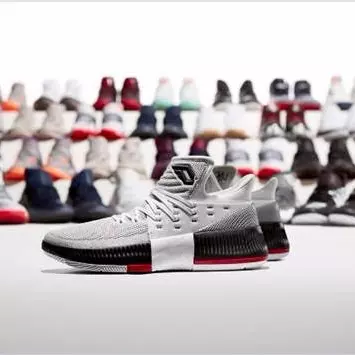 NBA 明星控球後衛 Damian Lillard 全新戰靴 adidas DAME 3 Rip City 1月20日一同 #ALL RISE 並肩而戰