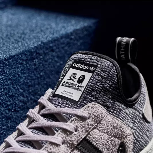 每週鞋報：adidas 在Superstar 上加入了BOOST 和襪套設計，Maison Margiela 把整雙鞋都做成了油畫