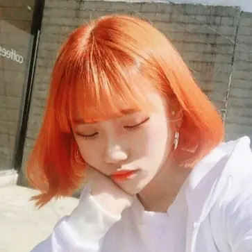 2017 率先在 IG 掀起洗版潮的髮色！新一季就染 Peach Emoji Hair 吧！