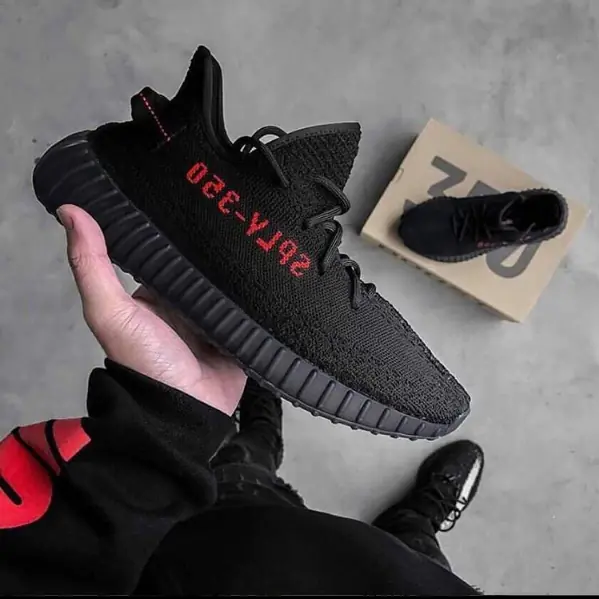 YEEZY BOOST 350 V2 全新版本「台灣販售日期確定」　鞋迷：鞋頭不要一直炒作啦！