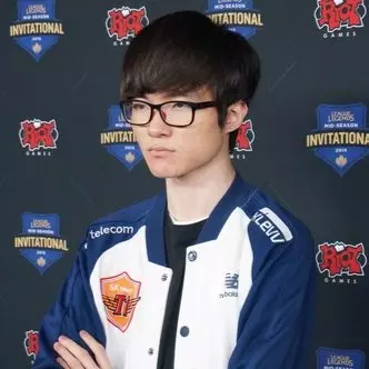 Faker 94 狂！首次在 Twitch 高規格直播竟配置「口譯員」　同時觀看人數更高達...