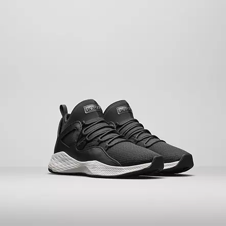 JORDAN 品牌推出全新休閒鞋款 FORMULA 23