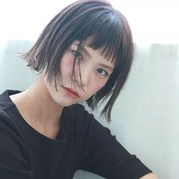 髮型時尚再進化！今年必備的「短瀏海」加上這款眉型才對味