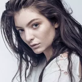 睽違４年女皇回歸，「Lorde」新曲〈Green Light〉千呼萬喚始出來！