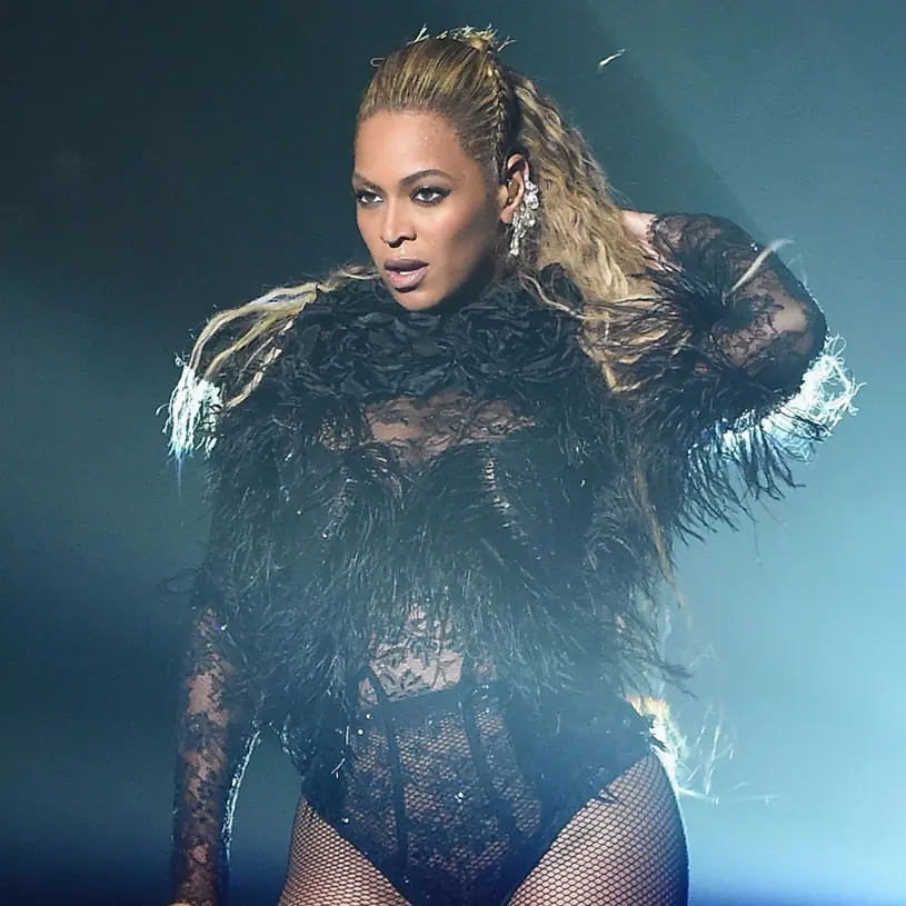  Lady Gaga 替代 Beyoncé，成為科切拉音樂節十年來的首位壓軸女歌手