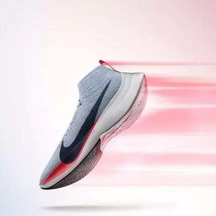 採用全新NIKE ZOOMX中底的NIKE ZOOM VAPORFLY ELITE