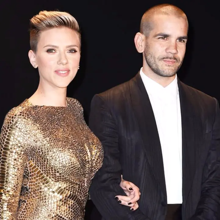 性感女神 Scarlett Johansson 離婚風波又一戲劇性的發展，丈夫想挽救婚姻，原因是…