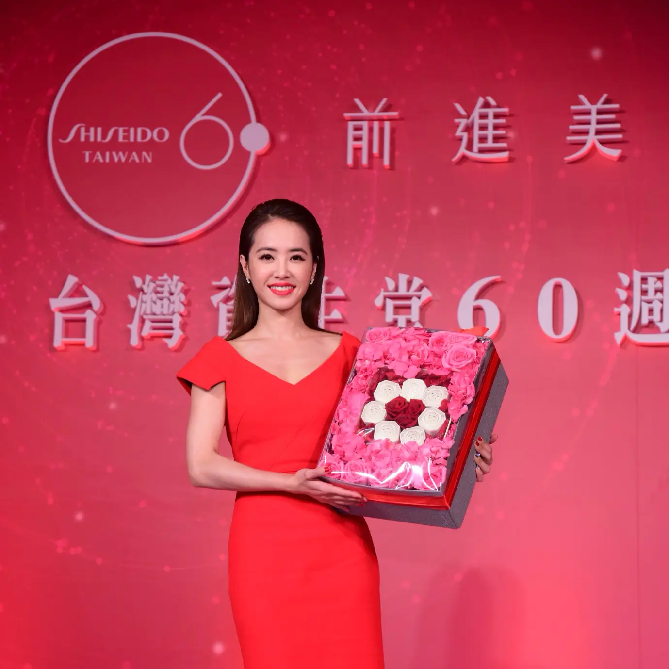 台灣資生堂60週年 蔡依林美力代言 積極正能量源源不絕 用自信「前進美一步」  