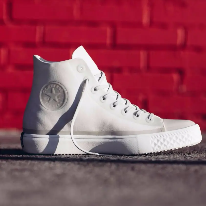 CONVERSE發表新一代CHUCK TAYLOR 採用獨家新布料FUTURE CANVAS，兼具帆布的耐用特性和染色設計的無限可能