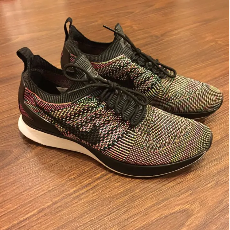 Nike 全新跑鞋 Mariah Racer 曝光　彩虹飛織家族再進化！