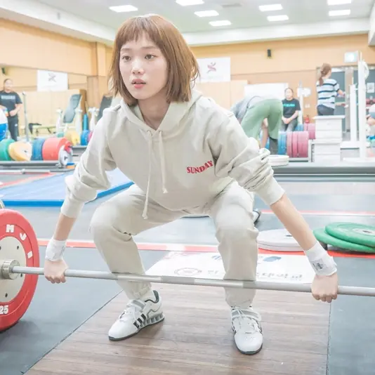 【女漢子 Girl Crush】《舉重妖精》《大力女》六大共通點，告訴你每個「女漢子」心中都藏著「軟妹子」！