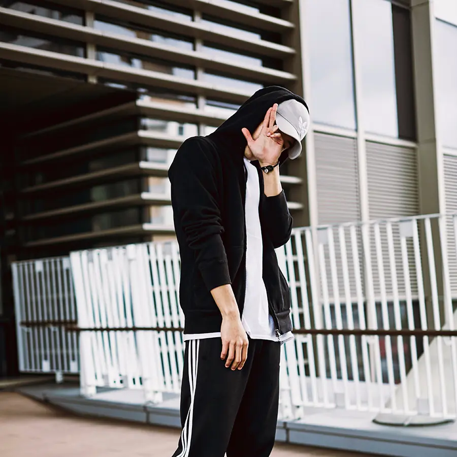 只是標籤 #adidas #climacool 就讓我 IG Follow 人數直線飆升 媽 我不當火影了！我要拿下彭于晏的地位