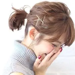 短髮怎麼變化造型？手殘女也會的「3 招髮型整理」，編髮、丸子頭讓你輕鬆上手～